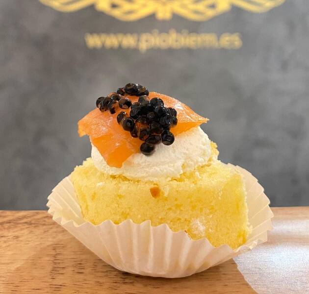 Salmón con Caviar Negro