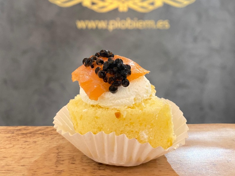 Salmón con Caviar Negro