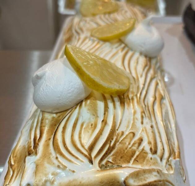 Tronco de Limón con merengue