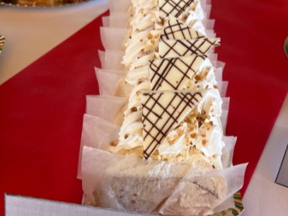 Brazo porciones / Turrón, yema, chocolate